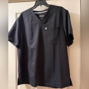 Fabletics Black Short Sleeve Men's Black Scrub Top